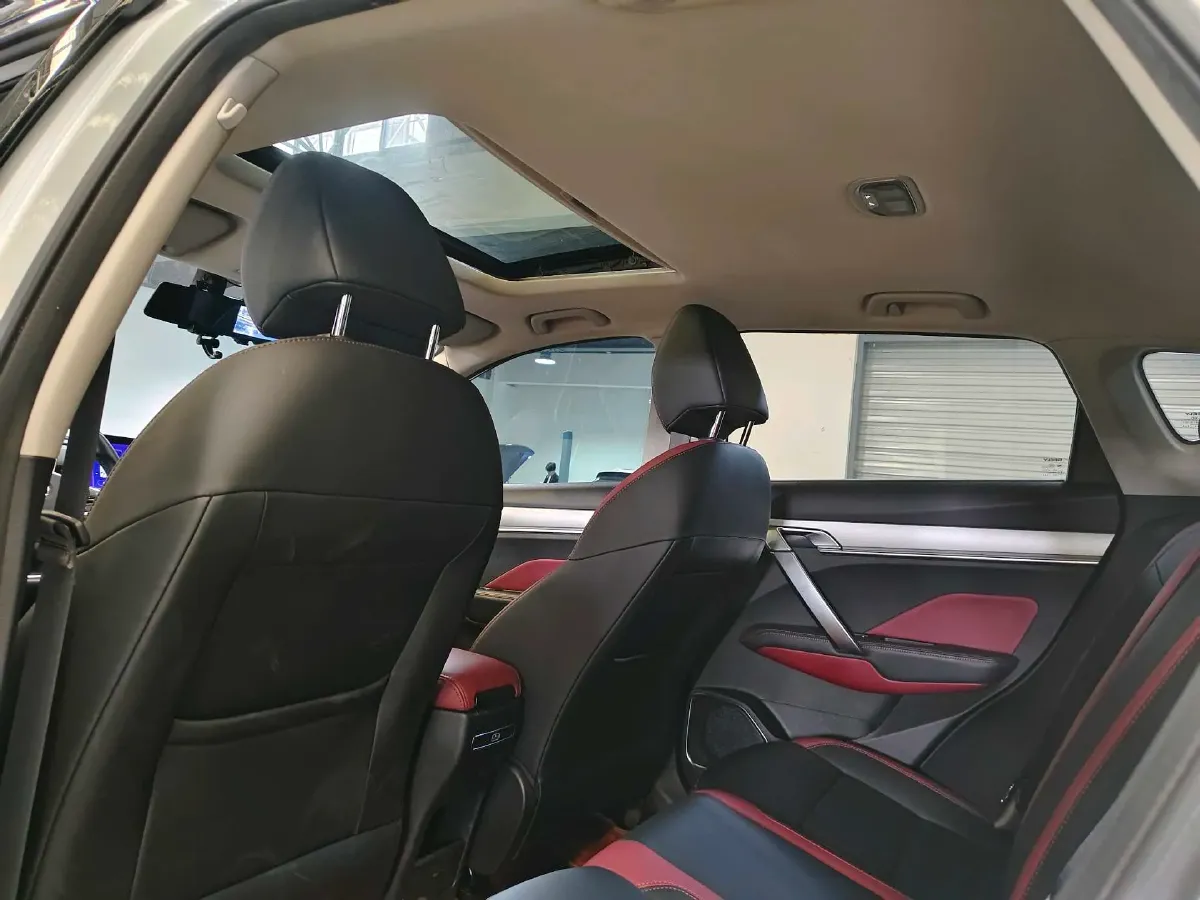 2021 Geely Coolray 1.4T 141HP L4 6DCT,autocango,china used car exporter,china ev exporter,chinese used car exporter,chinese used ev exporter