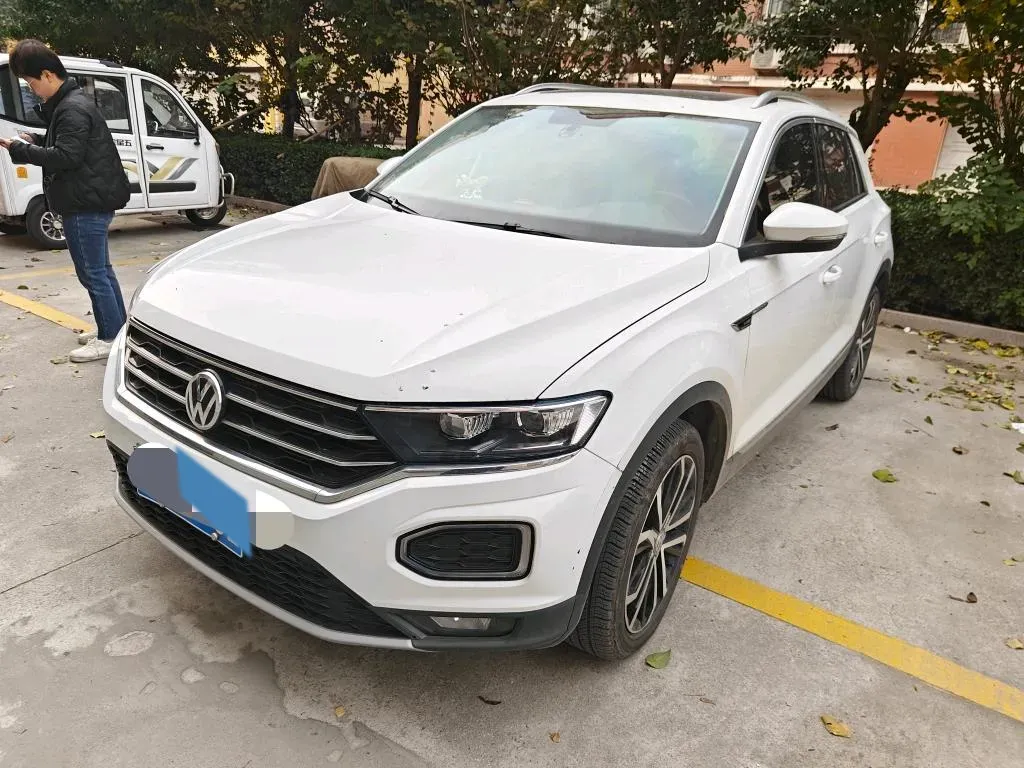 2019 Volkswagen T-Roc 1.4T 150HP L4 7DCT,autocango,china used car exporter,china ev exporter,chinese used car exporter,chinese used ev exporter