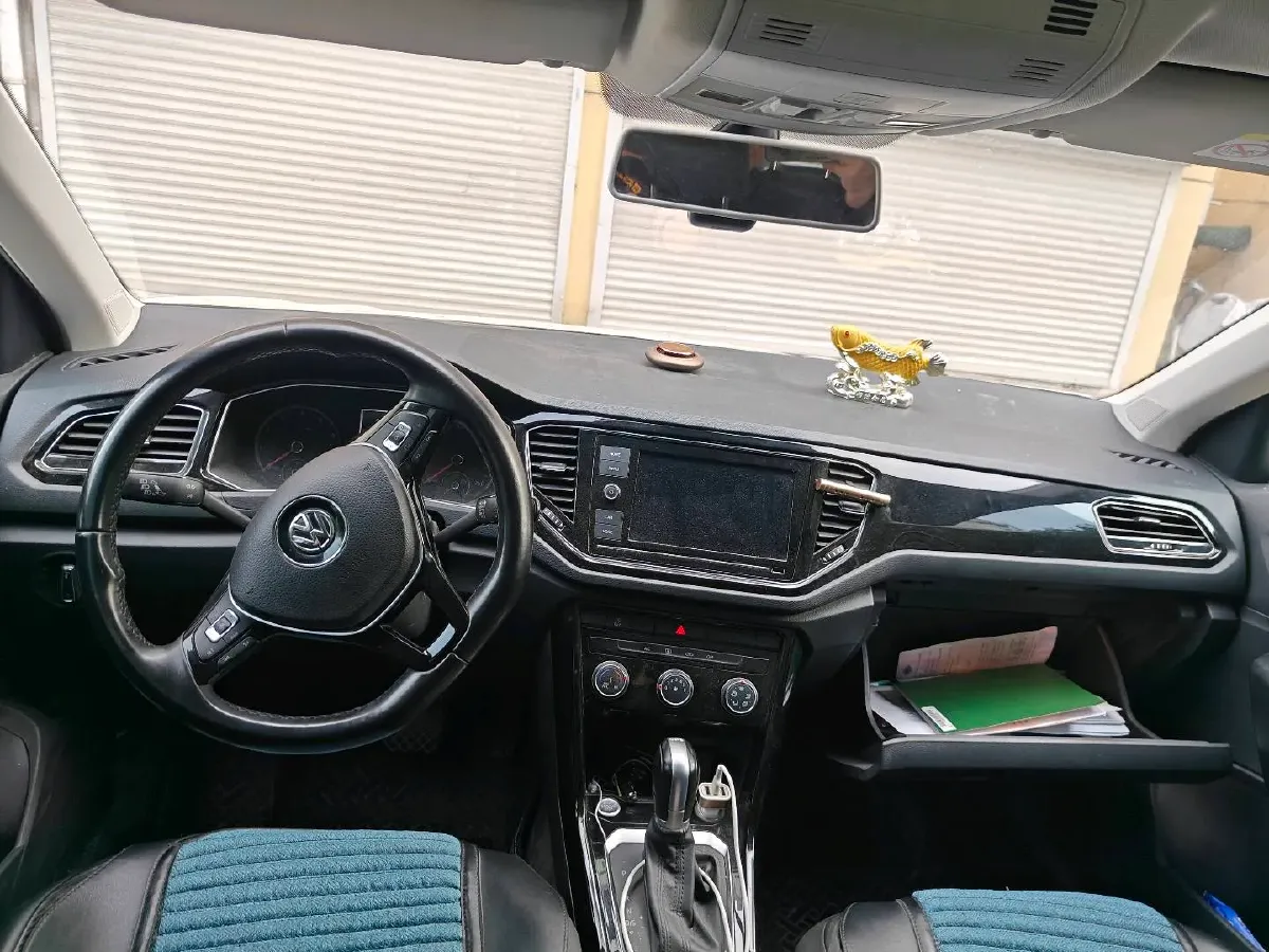 2019 Volkswagen T-Roc 1.4T 150HP L4 7DCT,autocango,china used car exporter,china ev exporter,chinese used car exporter,chinese used ev exporter