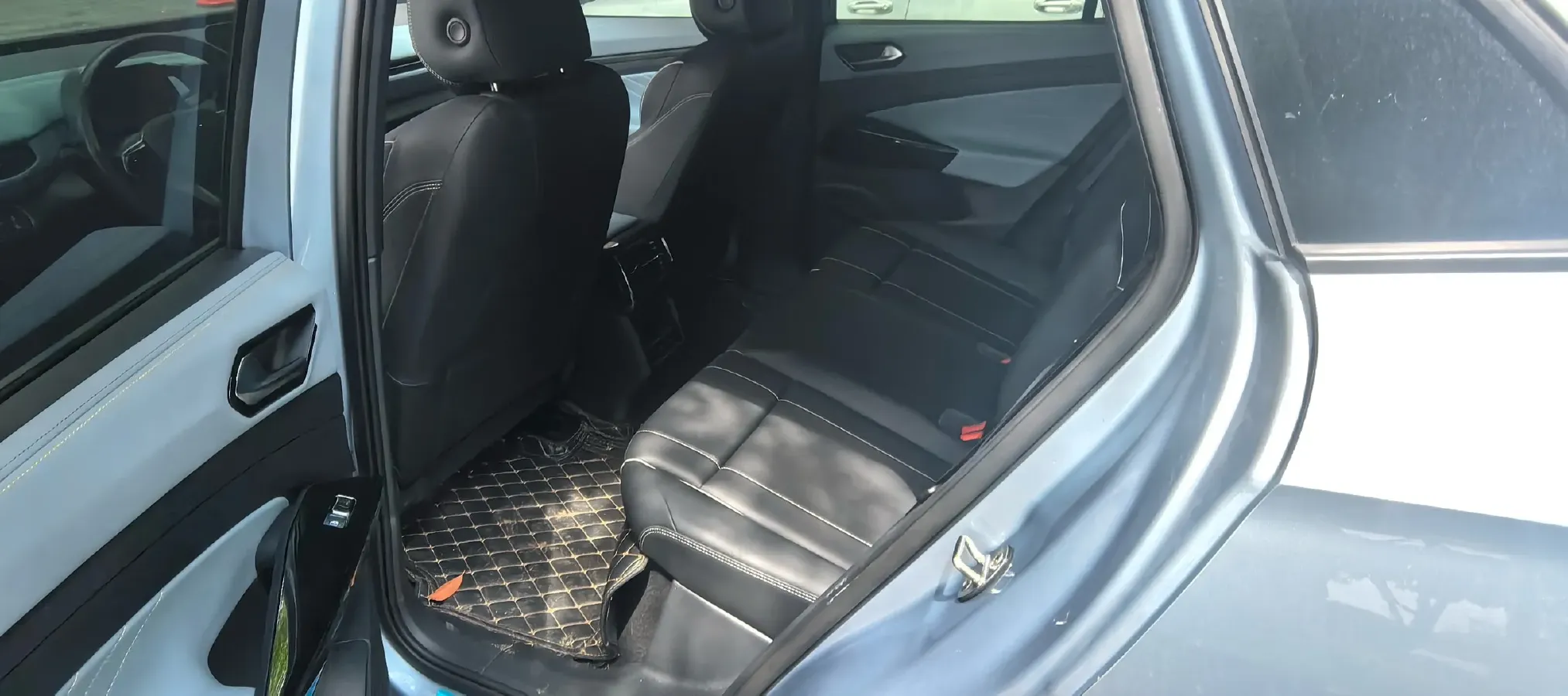 2023 Volkswagen ID.4 X BEV 52.8KWH,autocango,china used car exporter,china ev exporter,chinese used car exporter,chinese used ev exporter