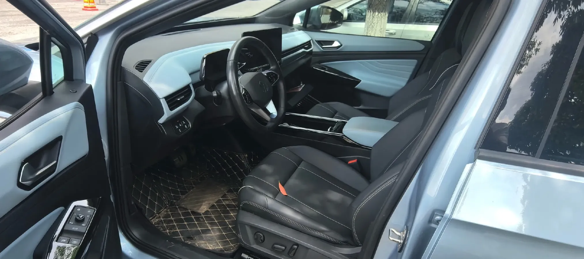 2023 Volkswagen ID.4 X BEV 52.8KWH,autocango,china used car exporter,china ev exporter,chinese used car exporter,chinese used ev exporter