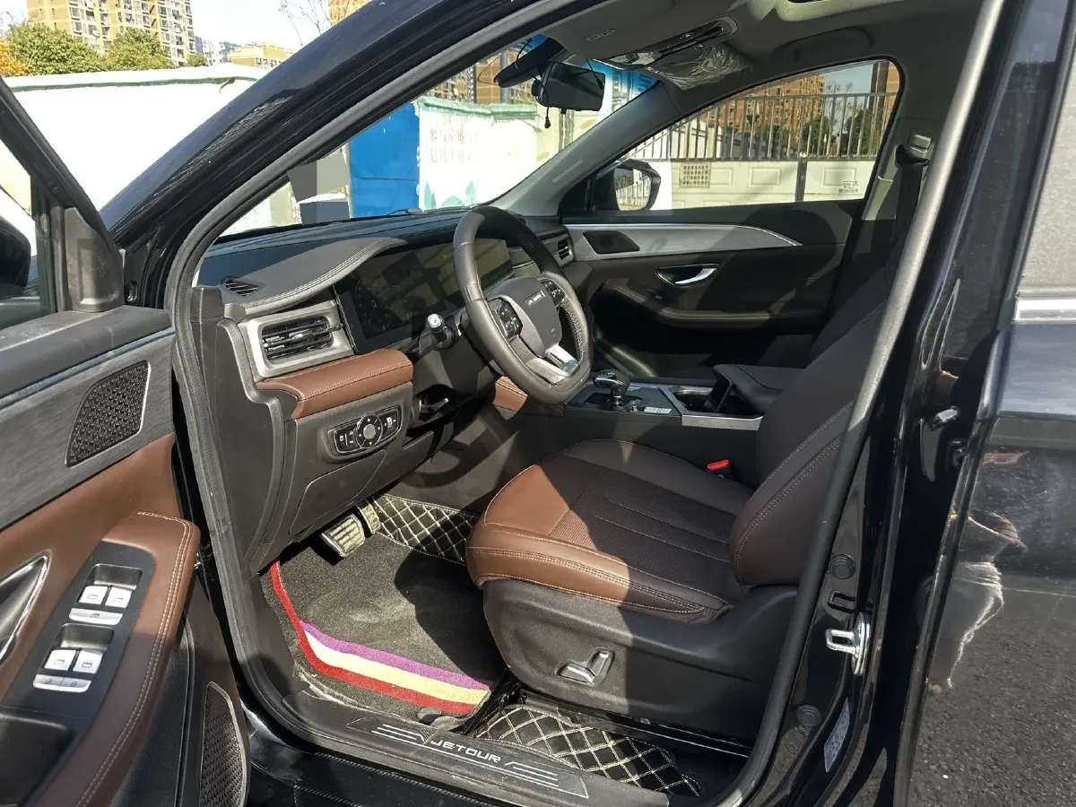 2021 Jetour X90 Plus 1.6T 197HP L4 7DCT,autocango,china used car exporter,china ev exporter,chinese used car exporter,chinese used ev exporter