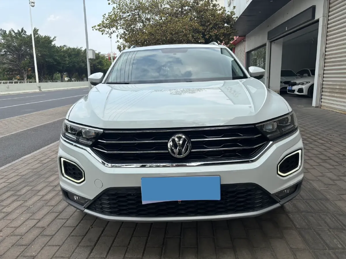 2020 Volkswagen T-Roc 1.4T 150HP L4 7DCT,autocango,china used car exporter,china ev exporter,chinese used car exporter,chinese used ev exporter