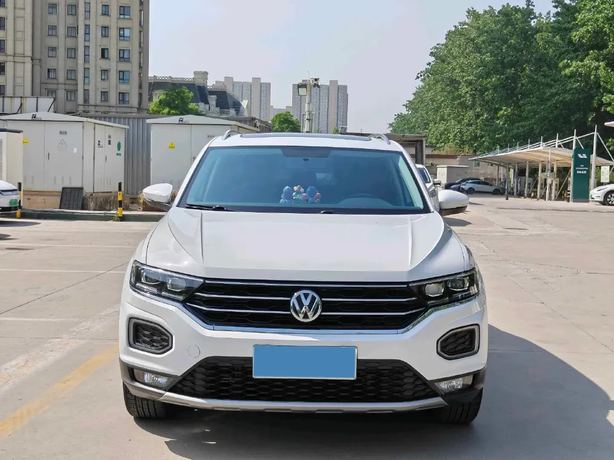 2020 Volkswagen T-Roc 1.4T 131HP L4 7DCT,autocango,china used car exporter,china ev exporter,chinese used car exporter,chinese used ev exporter