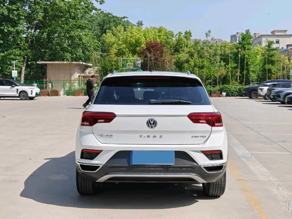2020 Volkswagen T-Roc 1.4T 131HP L4 7DCT,autocango,china used car exporter,china ev exporter,chinese used car exporter,chinese used ev exporter
