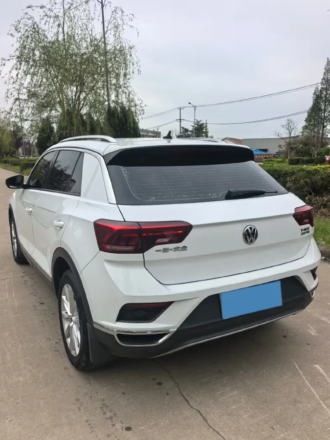 2019 Volkswagen T-Roc 1.4T 131HP L4 7DCT,autocango,china used car exporter,china ev exporter,chinese used car exporter,chinese used ev exporter