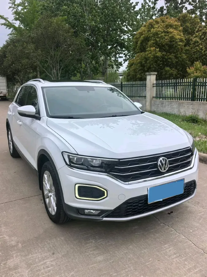 2019 Volkswagen T-Roc 1.4T 131HP L4 7DCT,autocango,china used car exporter,china ev exporter,chinese used car exporter,chinese used ev exporter
