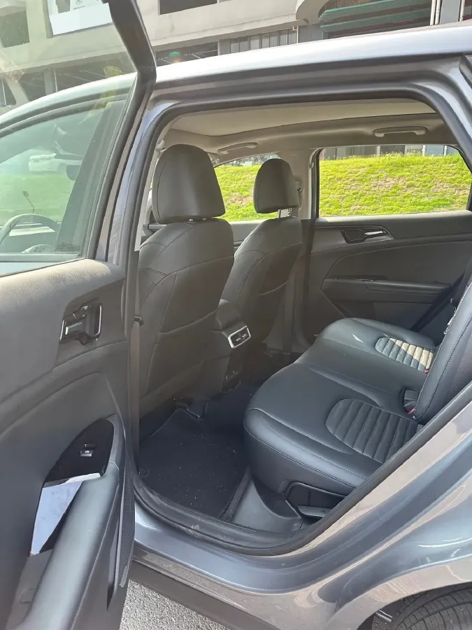 2025 Kia Sportage 2.0T 236HP L4 8AT,autocango,china used car exporter,china ev exporter,chinese used car exporter,chinese used ev exporter