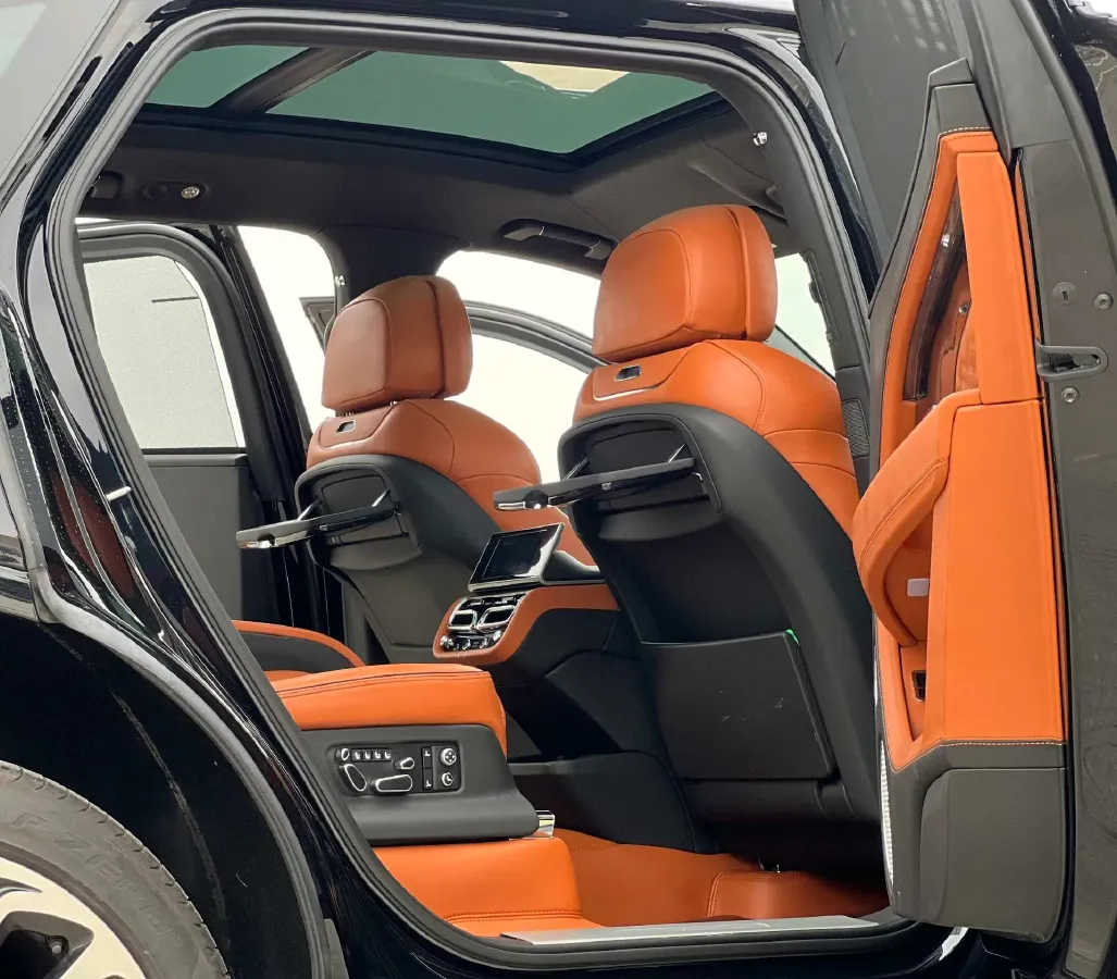 2024 Bentley Bentayga 4.0T 550HP V8 8AT,autocango,china used car exporter,china ev exporter,chinese used car exporter,chinese used ev exporter