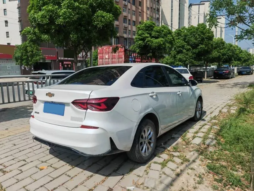 2023 Chevrolet Monza 1.5L 113HP L4 6DCT,autocango,china used car exporter,china ev exporter,chinese used car exporter,chinese used ev exporter