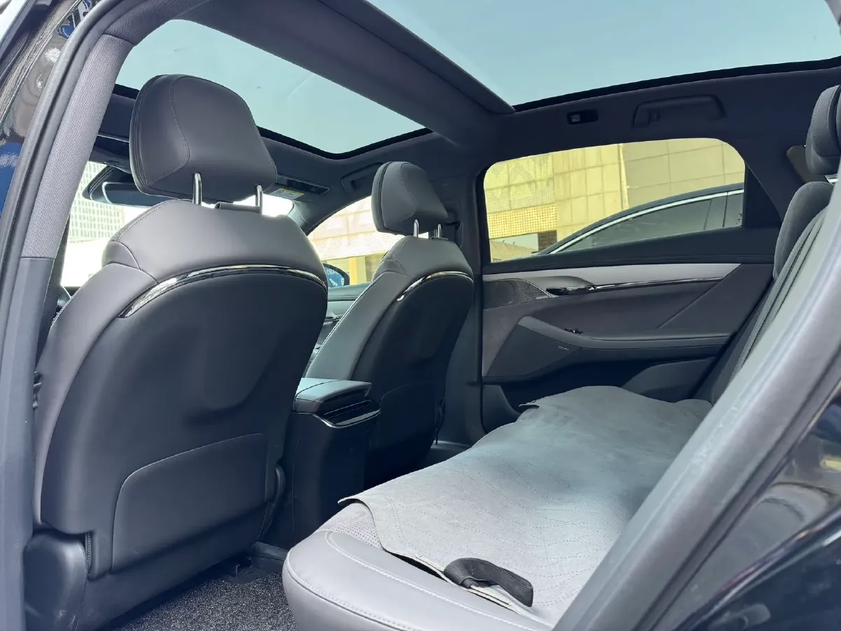 2024 Voyah ZhuiGuang 1.5T 136HP L4 PHEV 43KWH,autocango,china used car exporter,china ev exporter,chinese used car exporter,chinese used ev exporter