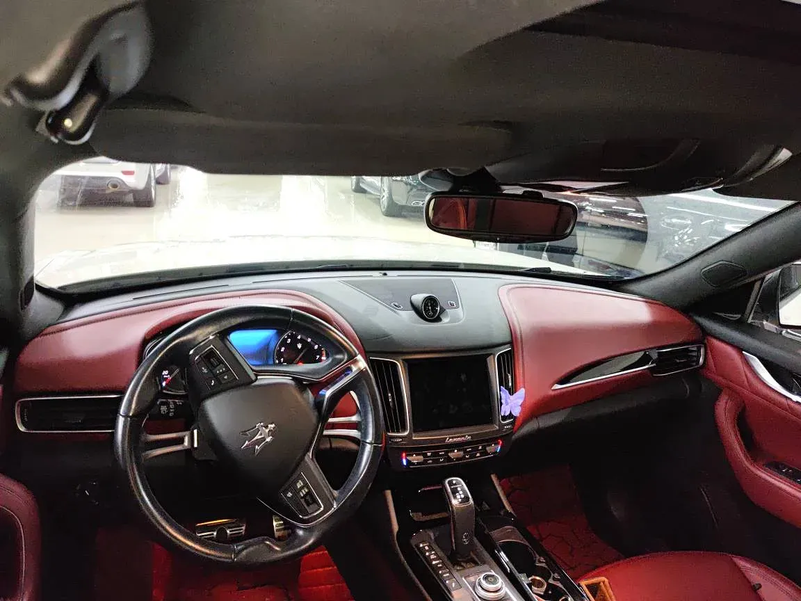 2019 Maserati Levante 3.0T 350HP V6 8AT,autocango,china used car exporter,china ev exporter,chinese used car exporter,chinese used ev exporter