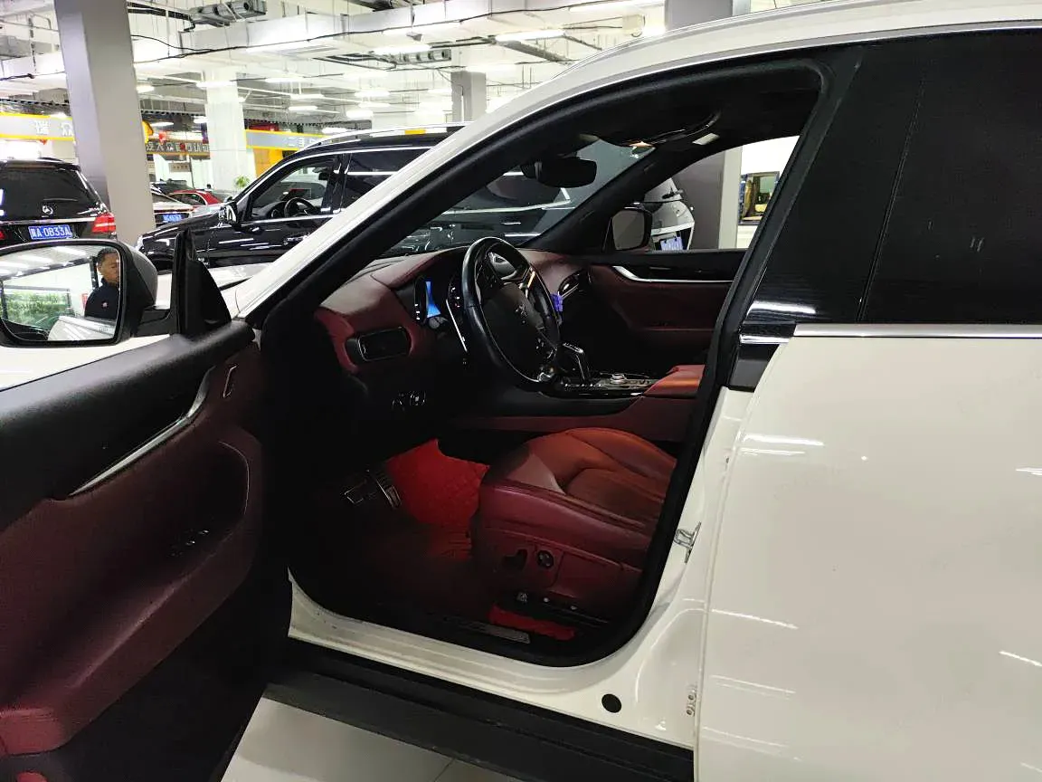 2019 Maserati Levante 3.0T 350HP V6 8AT,autocango,china used car exporter,china ev exporter,chinese used car exporter,chinese used ev exporter