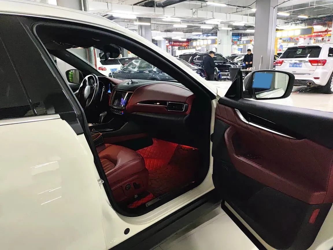 2019 Maserati Levante 3.0T 350HP V6 8AT,autocango,china used car exporter,china ev exporter,chinese used car exporter,chinese used ev exporter