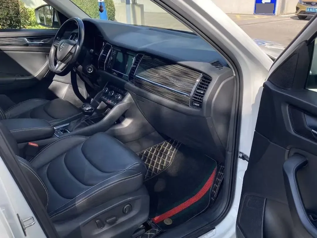 2019 Chevrolet Equinox 2.0T 260HP L4 9AT,autocango,china used car exporter,china ev exporter,chinese used car exporter,chinese used ev exporter