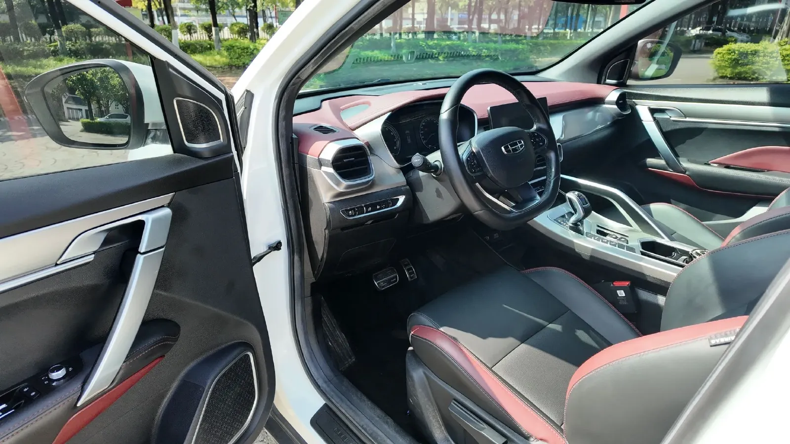 2020 Geely Coolray 1.5T 177HP L3 7DCT,autocango,china used car exporter,china ev exporter,chinese used car exporter,chinese used ev exporter