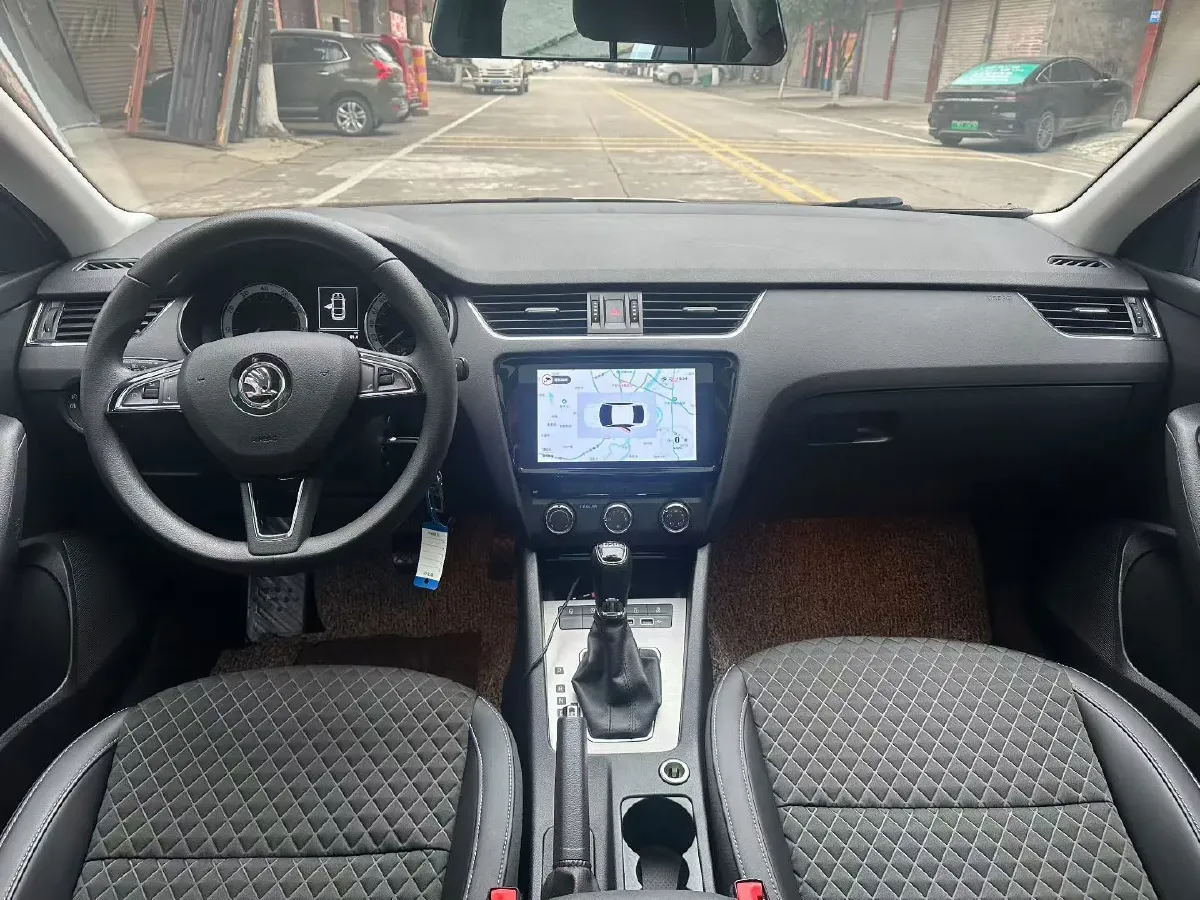 2020 Skoda Octavia 1.2T 116HP L4 7DCT,autocango,china used car exporter,china ev exporter,chinese used car exporter,chinese used ev exporter