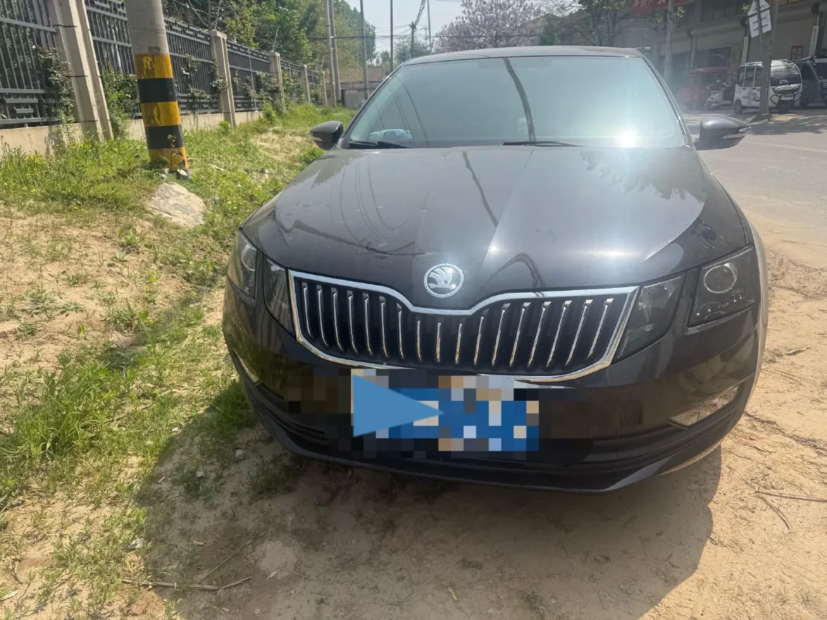 2018 Skoda Octavia 1.2T 116HP L4 7DCT,autocango,china used car exporter,china ev exporter,chinese used car exporter,chinese used ev exporter