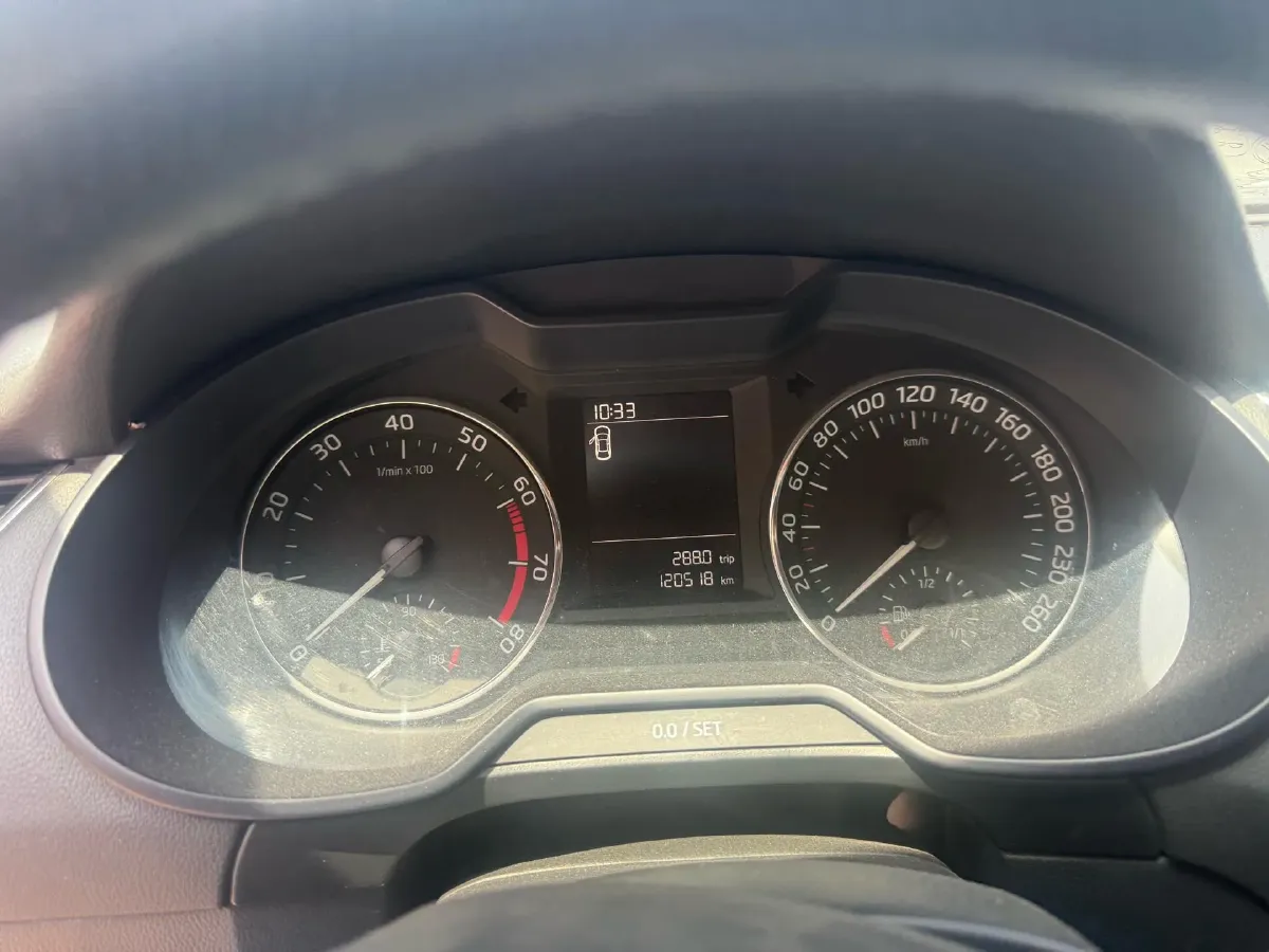 2018 Skoda Octavia 1.2T 116HP L4 7DCT,autocango,china used car exporter,china ev exporter,chinese used car exporter,chinese used ev exporter