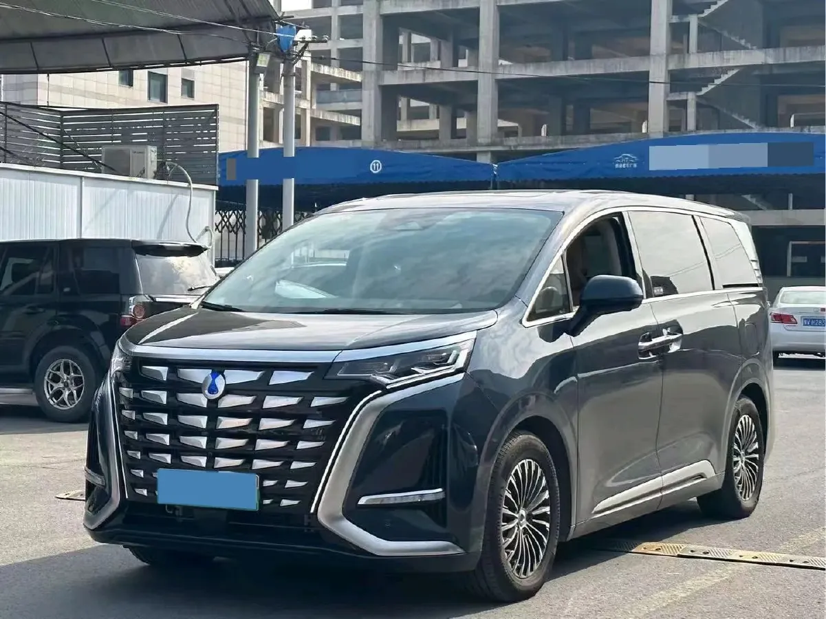 2022 Mercedes-Benz GLC Class 2.0T 197HP L4 9AT,autocango,china used car exporter,china ev exporter,chinese used car exporter,chinese used ev exporter