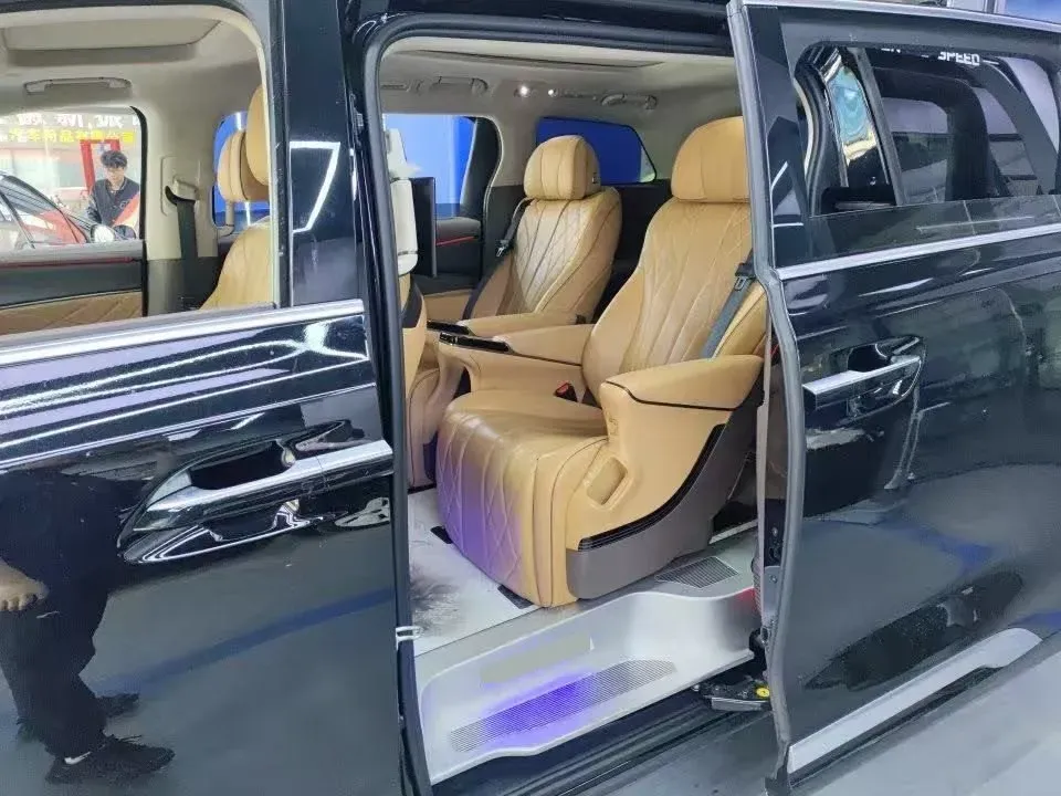 2022 Mercedes-Benz GLC Class 2.0T 197HP L4 9AT,autocango,china used car exporter,china ev exporter,chinese used car exporter,chinese used ev exporter