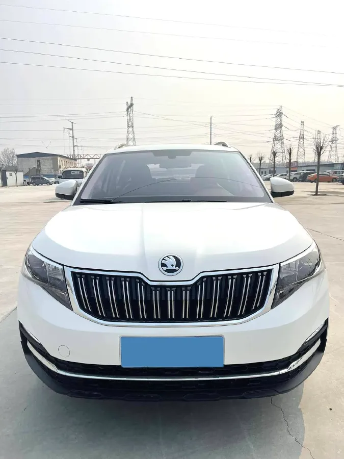 2021 Skoda Kamiq 1.5L 112HP L4 6AT,autocango,china used car exporter,china ev exporter,chinese used car exporter,chinese used ev exporter