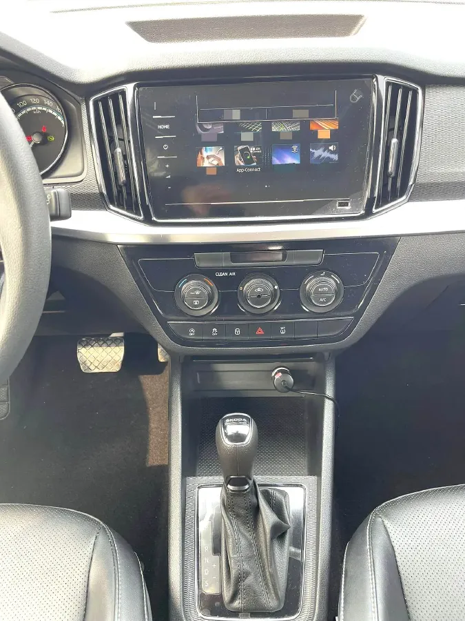 2021 Skoda Kamiq 1.5L 112HP L4 6AT,autocango,china used car exporter,china ev exporter,chinese used car exporter,chinese used ev exporter