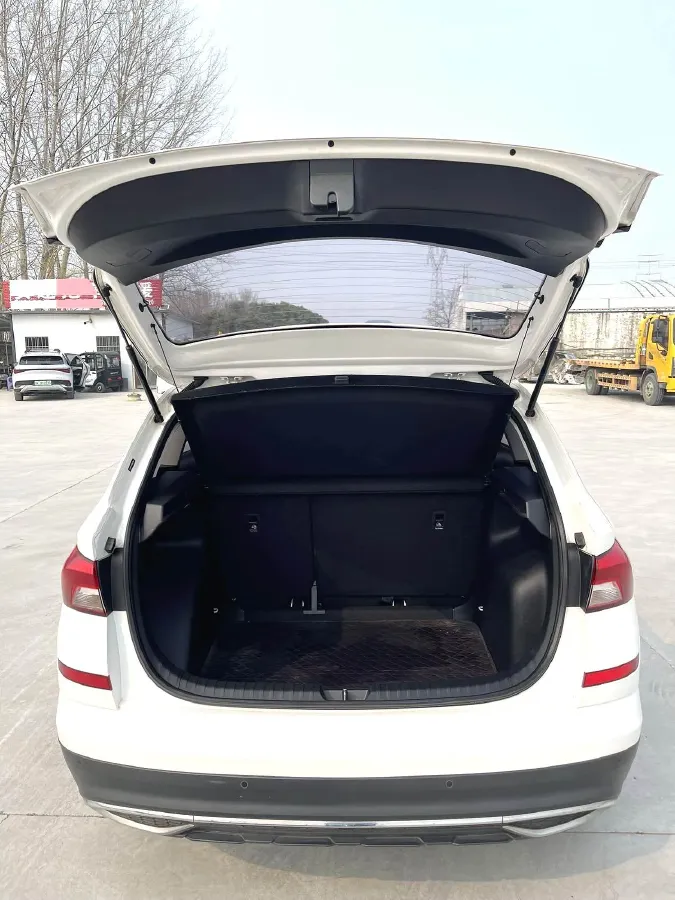 2021 Skoda Kamiq 1.5L 112HP L4 6AT,autocango,china used car exporter,china ev exporter,chinese used car exporter,chinese used ev exporter