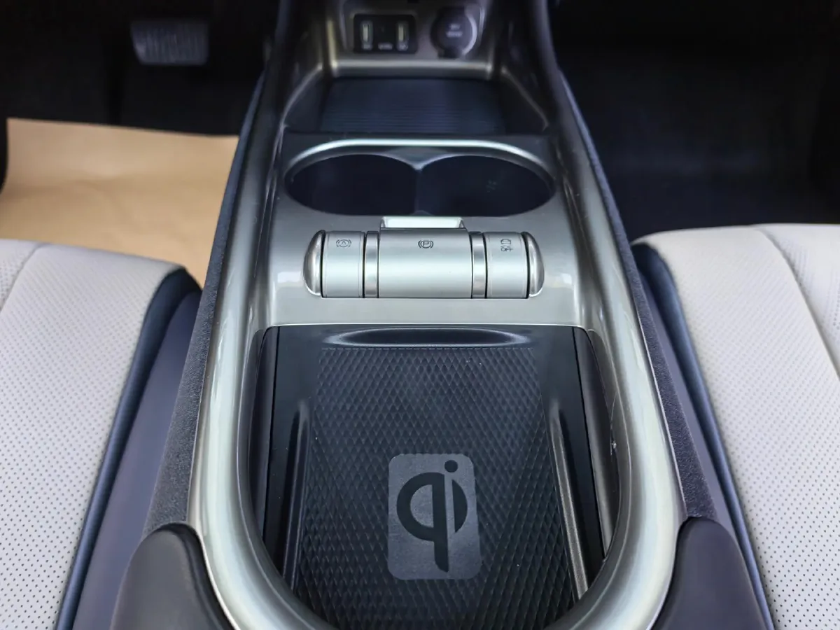 2023 BYD Dolphin BEV 44.928KWH,autocango,china used car exporter,china ev exporter,chinese used car exporter,chinese used ev exporter