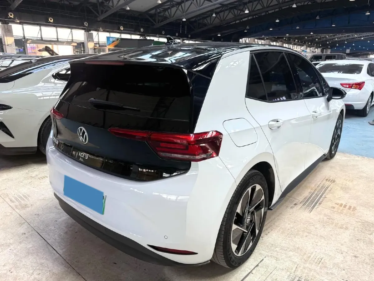 2025 Volkswagen ID.3 BEV 52.8KWH,autocango,china used car exporter,china ev exporter,chinese used car exporter,chinese used ev exporter