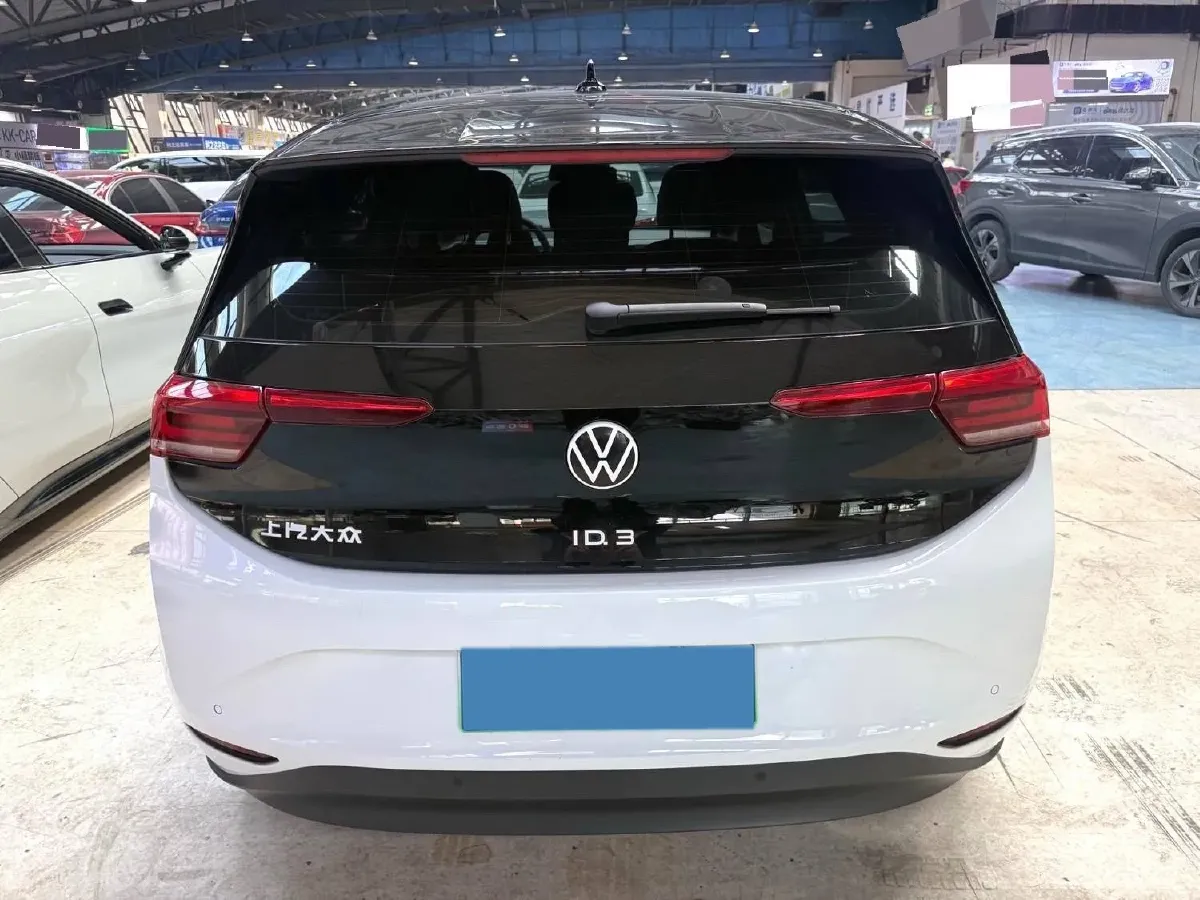 2025 Volkswagen ID.3 BEV 52.8KWH,autocango,china used car exporter,china ev exporter,chinese used car exporter,chinese used ev exporter
