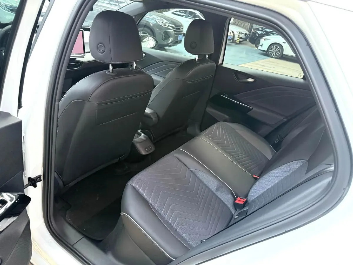 2025 Volkswagen ID.3 BEV 52.8KWH,autocango,china used car exporter,china ev exporter,chinese used car exporter,chinese used ev exporter