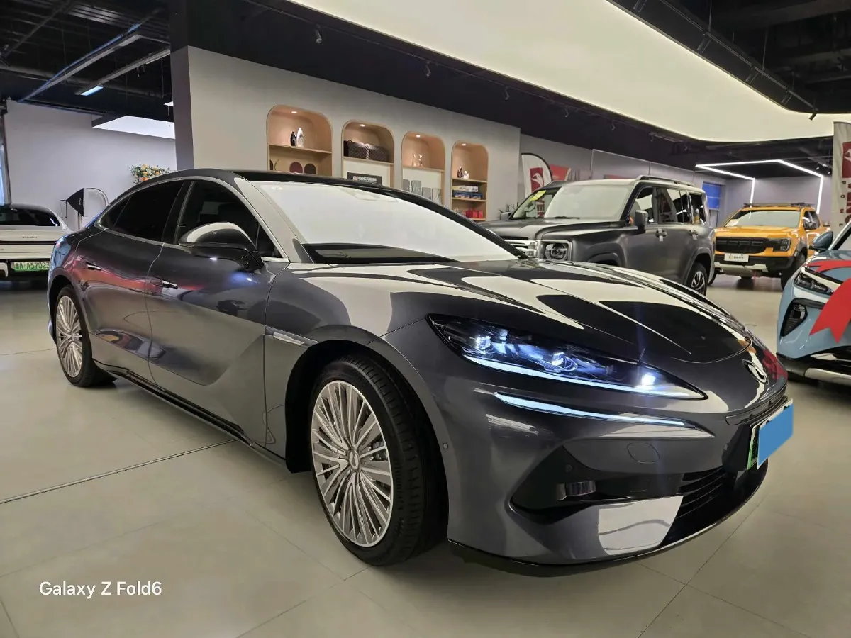 2024 Denza DenzaZ9 2.0T 207HP L4 E-CVT PHEV 38.5KWH,autocango,china used car exporter,china ev exporter,chinese used car exporter,chinese used ev exporter