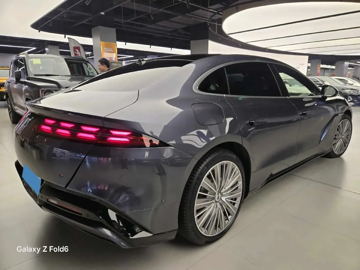 2024 Denza DenzaZ9 2.0T 207HP L4 E-CVT PHEV 38.5KWH,autocango,china used car exporter,china ev exporter,chinese used car exporter,chinese used ev exporter