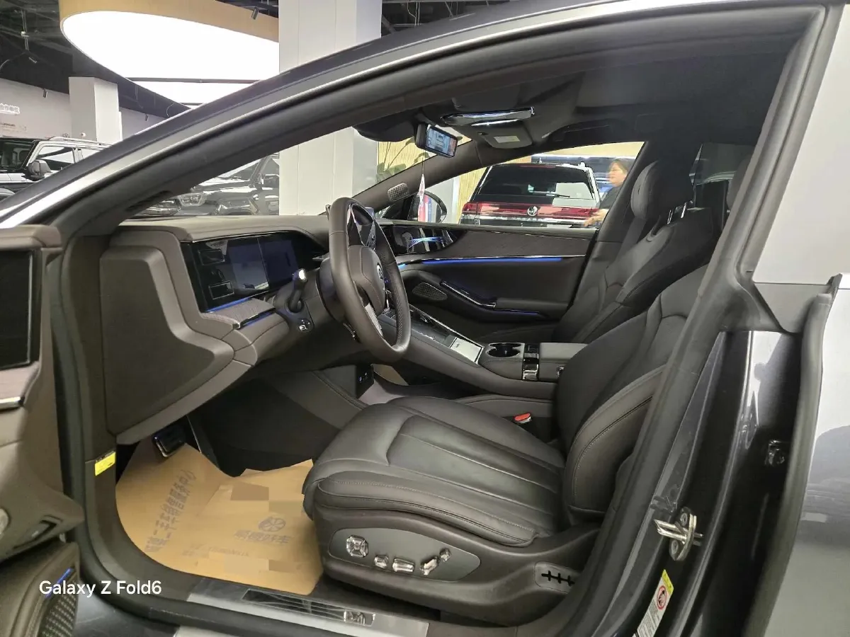 2024 Denza DenzaZ9 2.0T 207HP L4 E-CVT PHEV 38.5KWH,autocango,china used car exporter,china ev exporter,chinese used car exporter,chinese used ev exporter