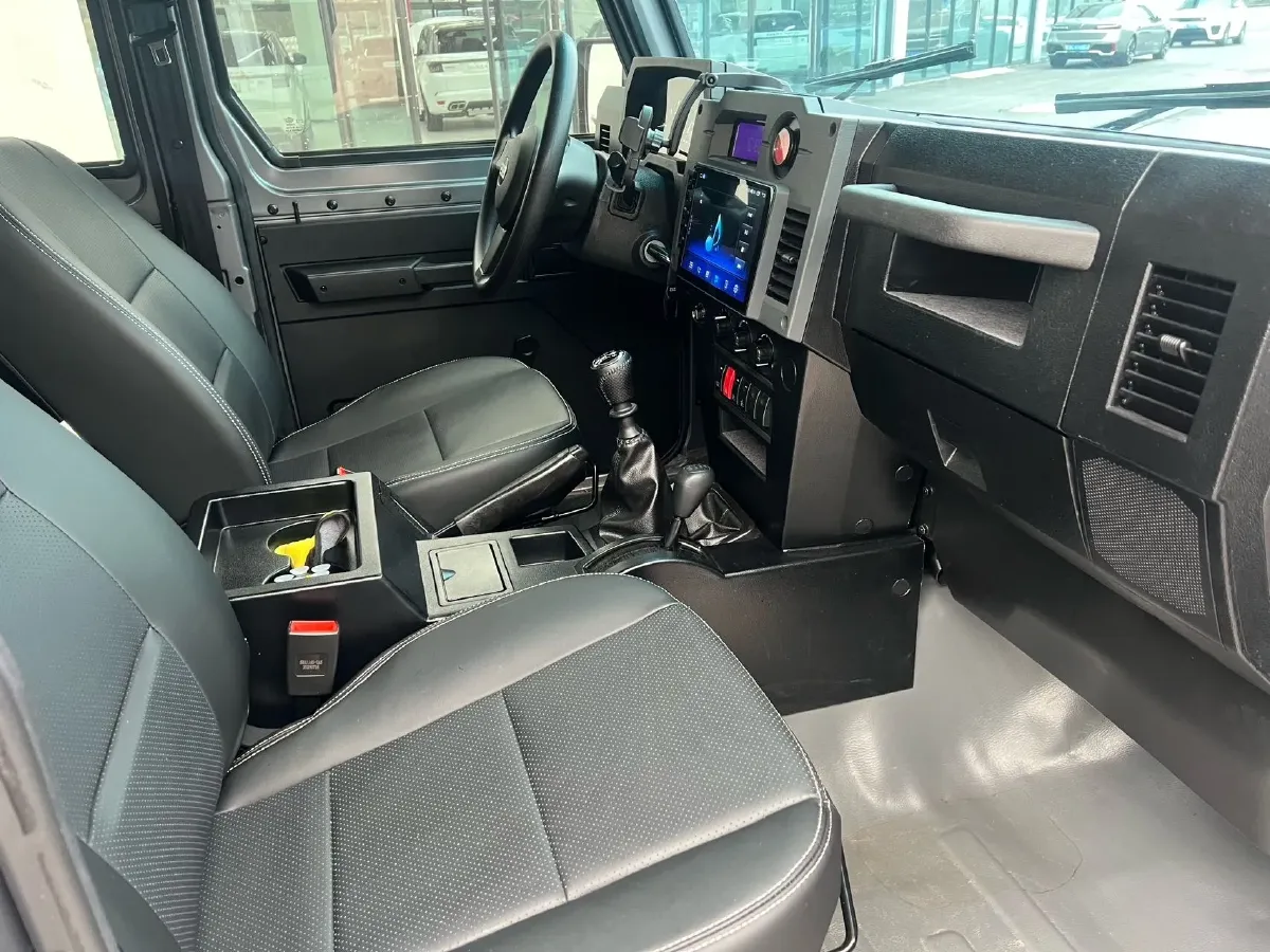 2023 BAW 212 2.4T 211HP L4 6MT,autocango,china used car exporter,china ev exporter,chinese used car exporter,chinese used ev exporter