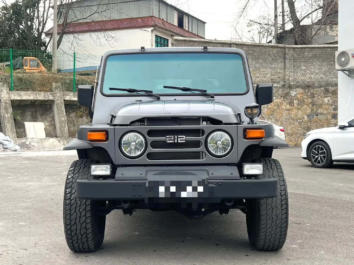 2023 BAW 212 2.4T 211HP L4 6MT,autocango,china used car exporter,china ev exporter,chinese used car exporter,chinese used ev exporter