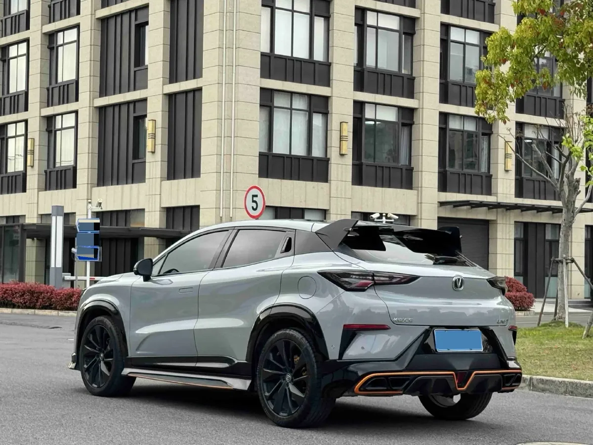 2021 ChangAn UNI-T 1.5T 180HP L4 7DCT,autocango,china used car exporter,china ev exporter,chinese used car exporter,chinese used ev exporter