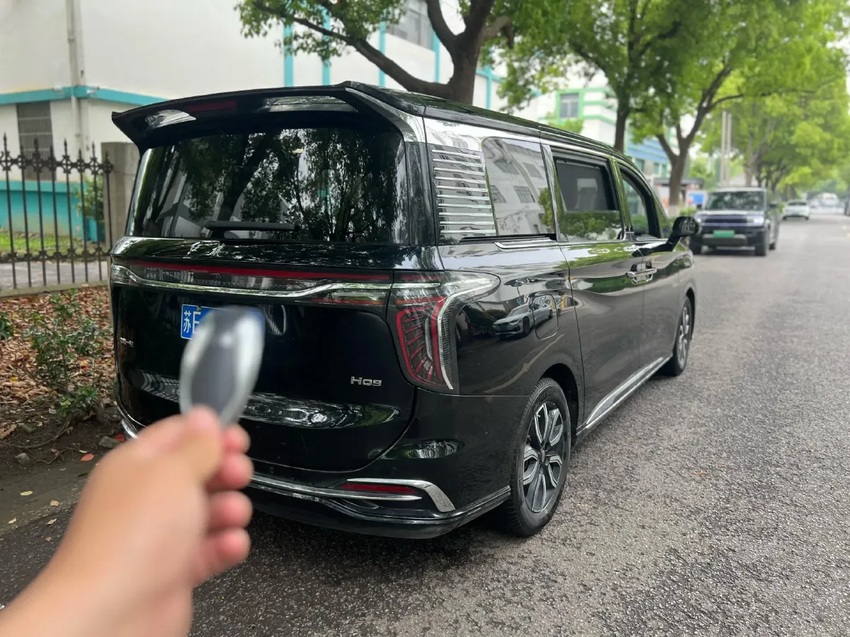 2023 HongQi HQ9 2.0T 252HP L4 8AT,autocango,china used car exporter,china ev exporter,chinese used car exporter,chinese used ev exporter