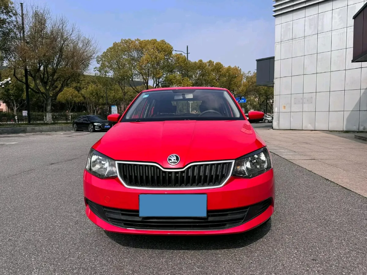 2017 Skoda Fabia 1.4L 90HP L4 6AT,autocango,china used car exporter,china ev exporter,chinese used car exporter,chinese used ev exporter