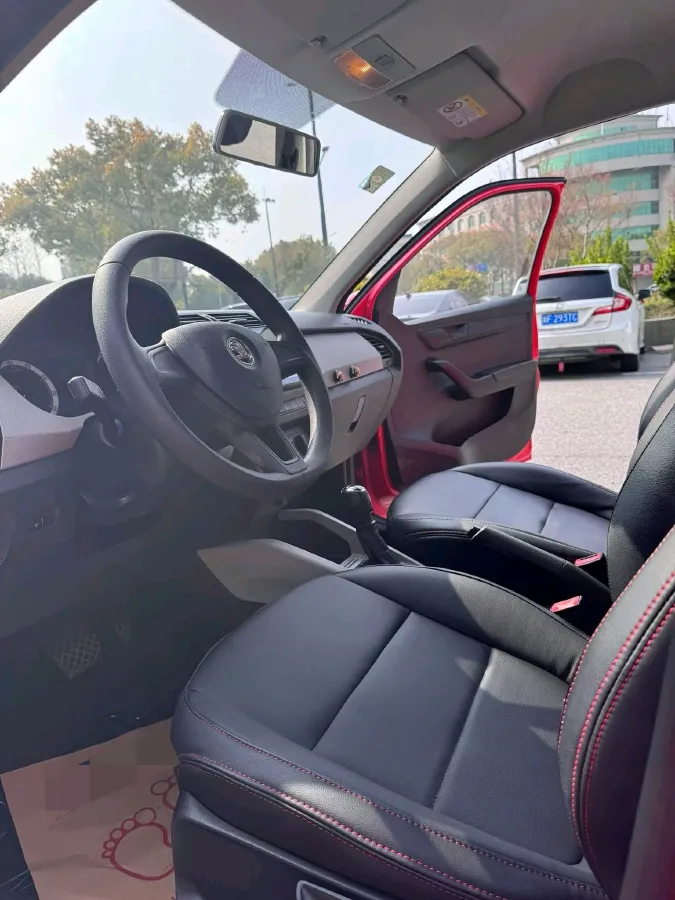 2017 Skoda Fabia 1.4L 90HP L4 6AT,autocango,china used car exporter,china ev exporter,chinese used car exporter,chinese used ev exporter