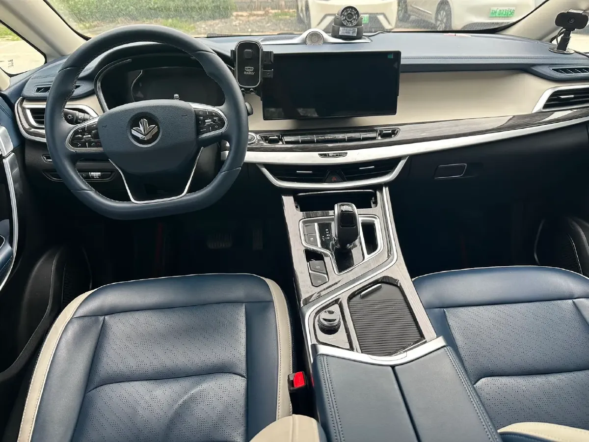 2021 Livan Maple 80v BEV 53KWH,autocango,china used car exporter,china ev exporter,chinese used car exporter,chinese used ev exporter