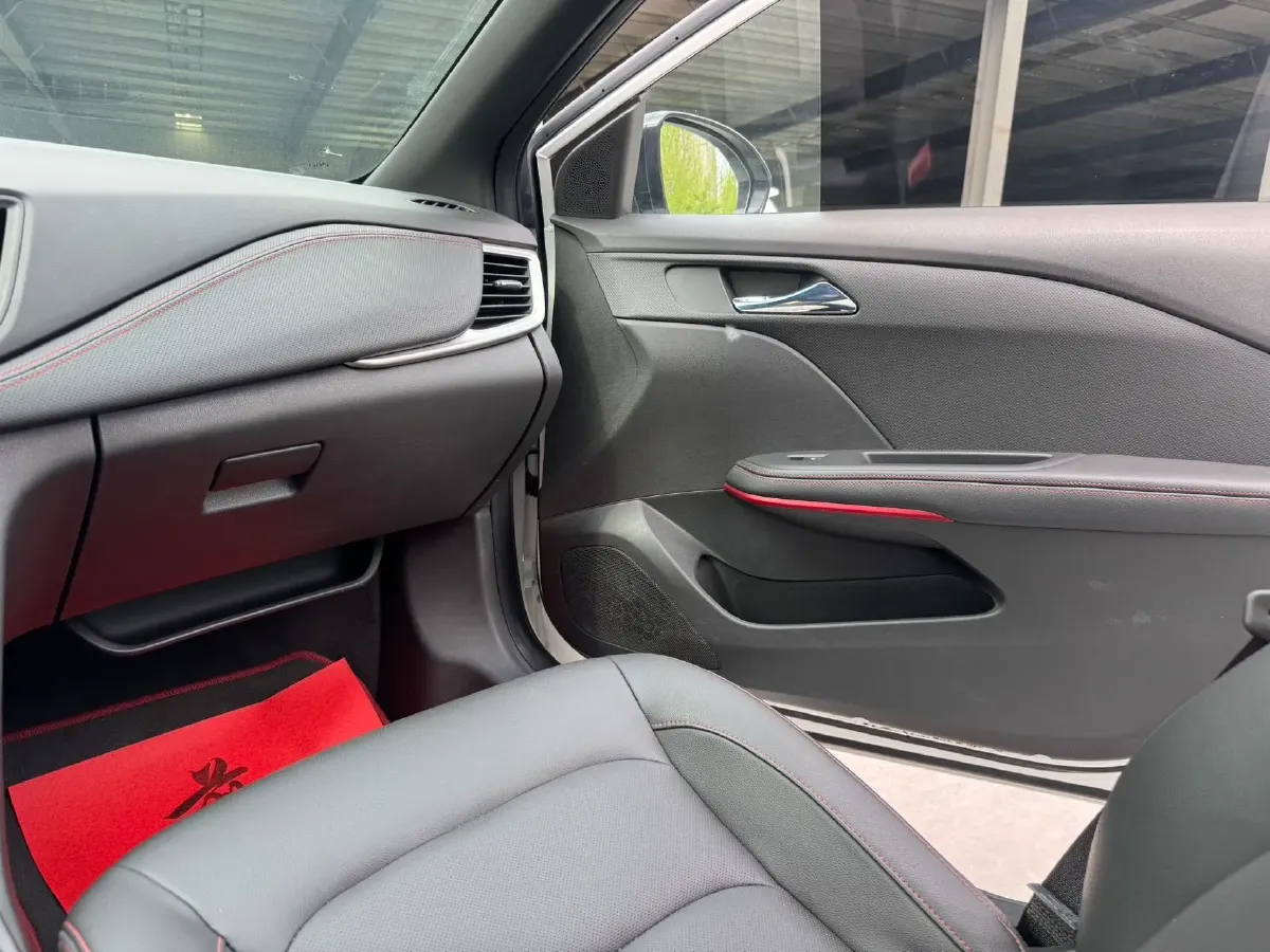 2019 Chevrolet Monza 1.3T 163HP L3 6AT,autocango,china used car exporter,china ev exporter,chinese used car exporter,chinese used ev exporter