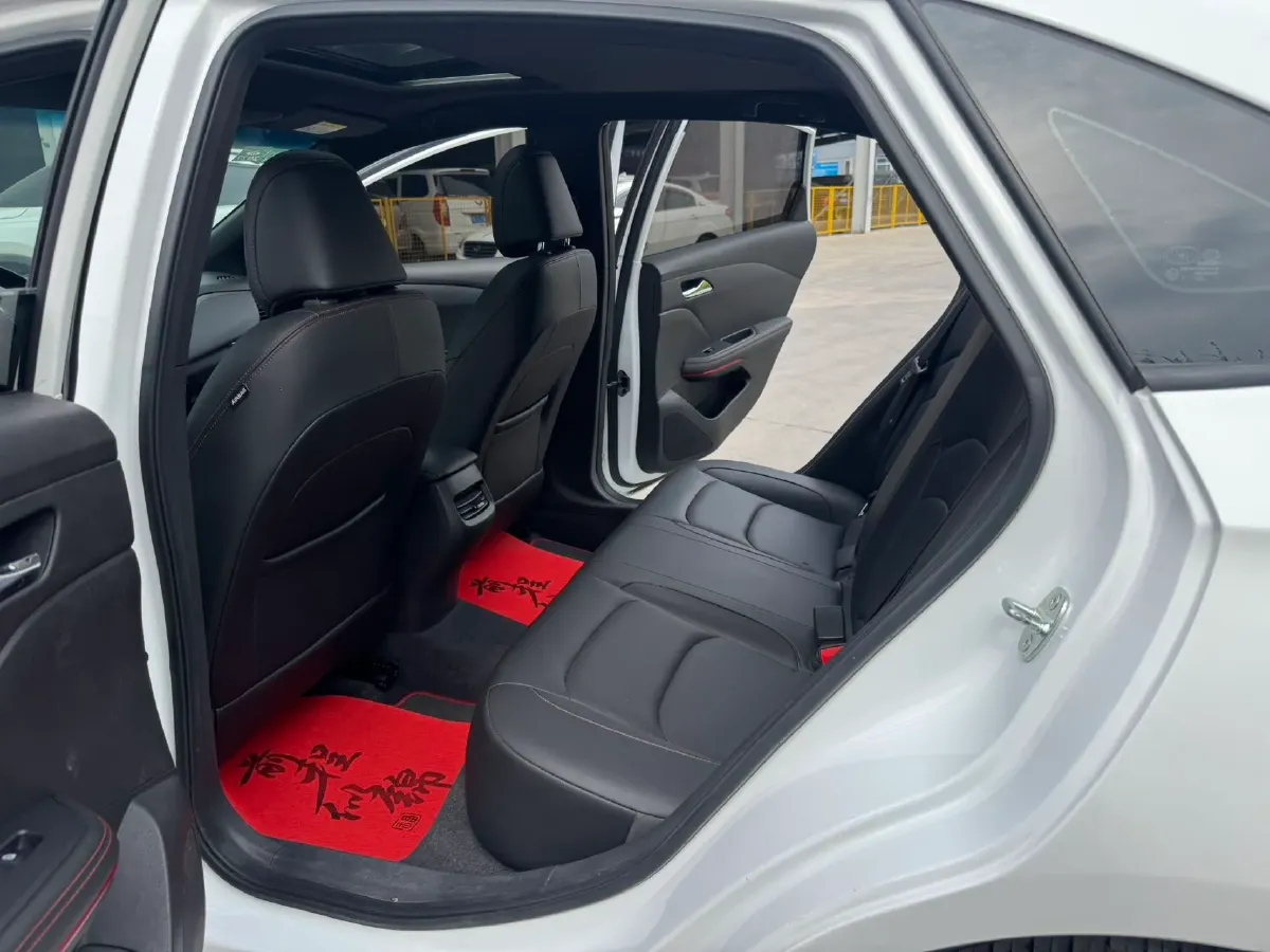 2019 Chevrolet Monza 1.3T 163HP L3 6AT,autocango,china used car exporter,china ev exporter,chinese used car exporter,chinese used ev exporter