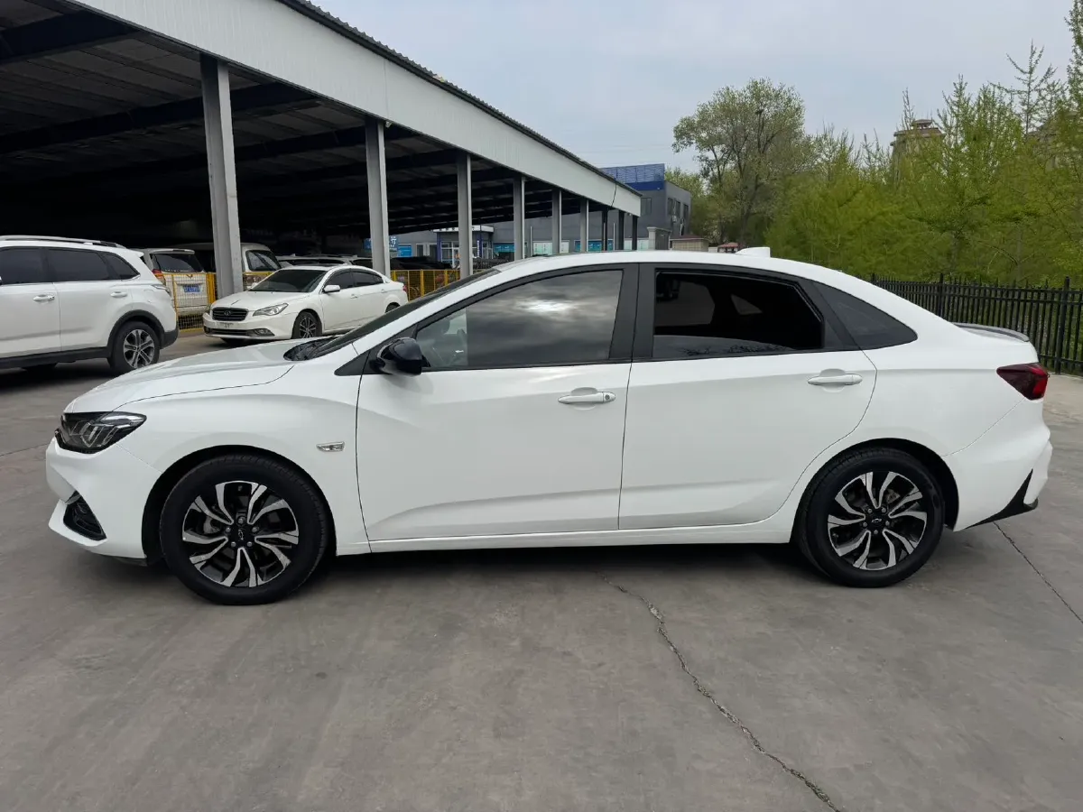 2019 Chevrolet Monza 1.3T 163HP L3 6AT,autocango,china used car exporter,china ev exporter,chinese used car exporter,chinese used ev exporter