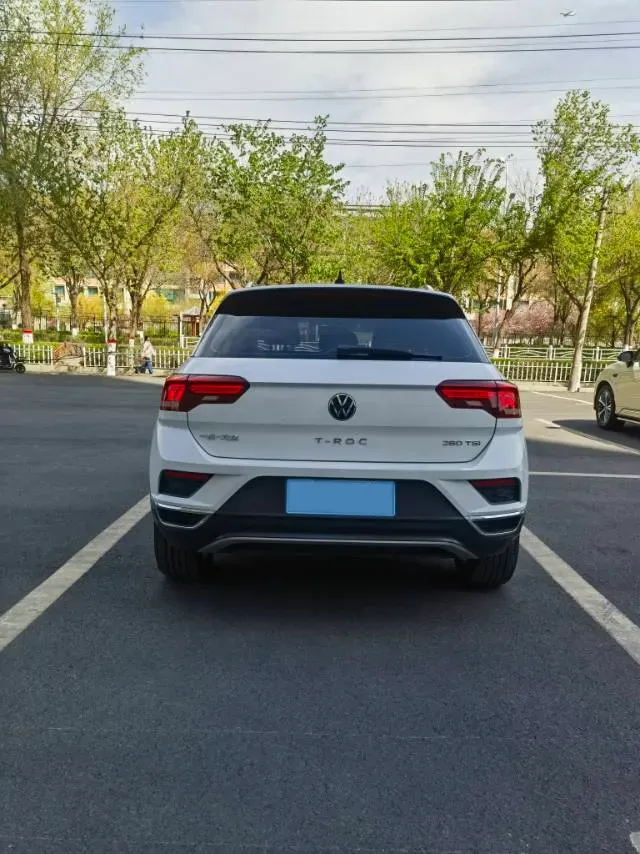 2021 Volkswagen T-Roc 1.4T 150HP L4 7DCT,autocango,china used car exporter,china ev exporter,chinese used car exporter,chinese used ev exporter