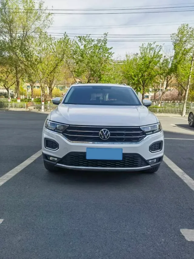 2021 Volkswagen T-Roc 1.4T 150HP L4 7DCT,autocango,china used car exporter,china ev exporter,chinese used car exporter,chinese used ev exporter