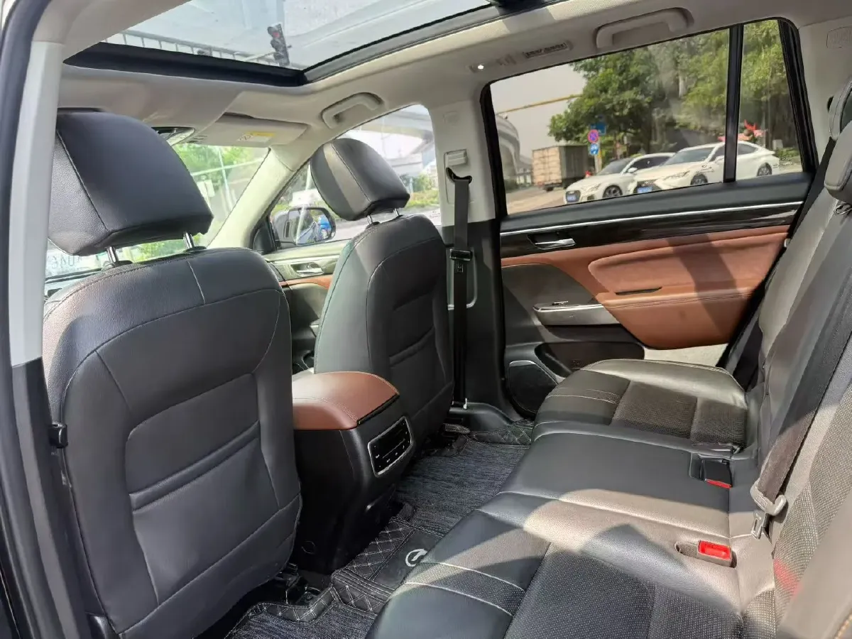 2017 GAC Trumpchi GS8 2.0T 201HP L4 6AT,autocango,china used car exporter,china ev exporter,chinese used car exporter,chinese used ev exporter