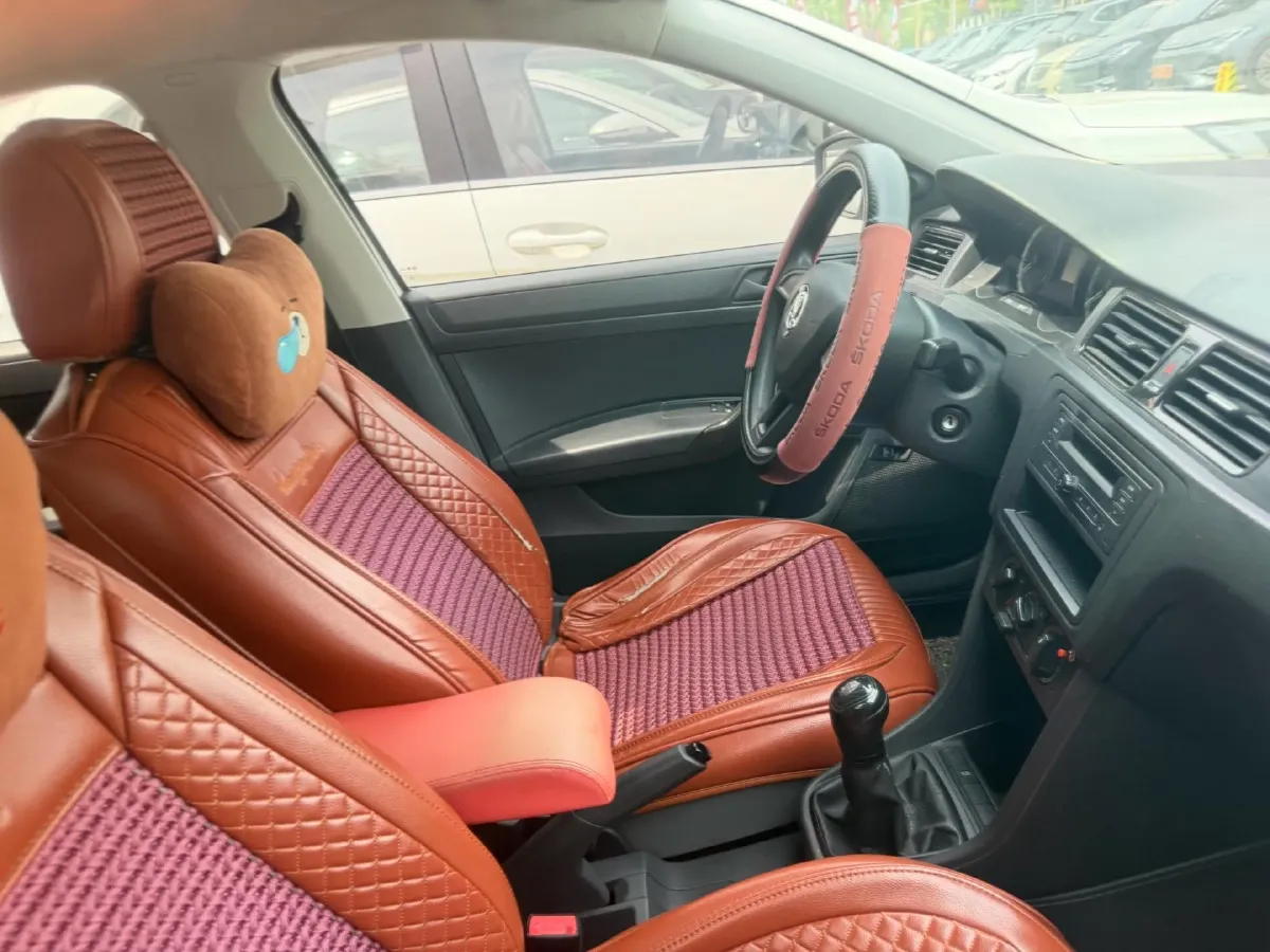 2019 Skoda Rapid 1.5L 110HP L4 5MT,autocango,china used car exporter,china ev exporter,chinese used car exporter,chinese used ev exporter