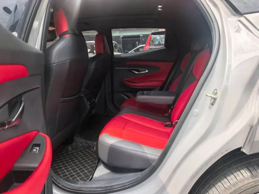 2020 ChangAn UNI-T 1.5T 180HP L4 7DCT,autocango,china used car exporter,china ev exporter,chinese used car exporter,chinese used ev exporter